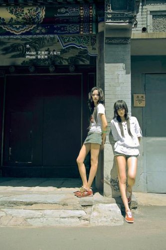 北体大长腿女生是孪生姐妹 腿长1米17(组图)