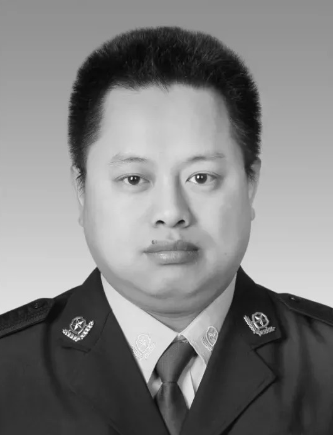 孙超  