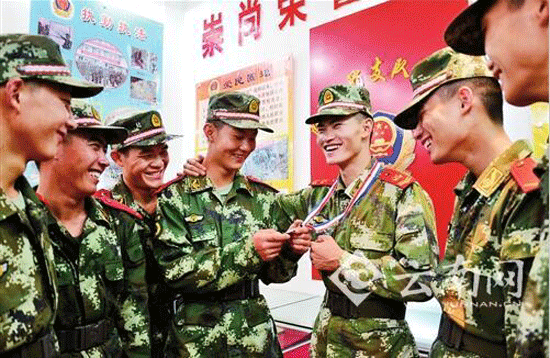 临沧边防战士俞兵全曾生擒持枪毒贩