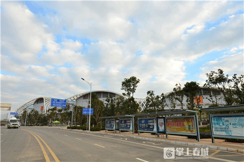 跑出城市新高度 上合昆马赛道秀云南骄傲