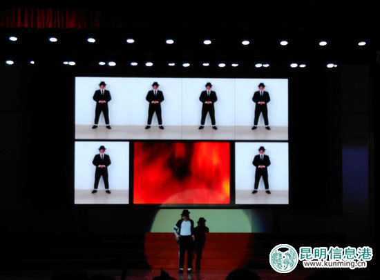 昆明市文联举办'文化进军营'活动 与官兵同庆'八一节' 昆明市文联举办'文化进军营'活动 与官兵同庆'八一节'