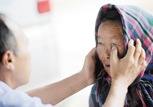 “健康大篷车”开进水源保护区 9万村民家门口免费看病 “健康大篷车”开进水源保护区 9万村民家门口免费看病