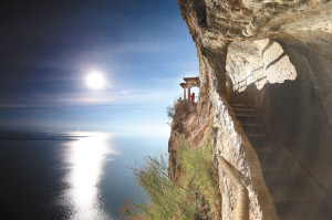 昆明获'亚洲最受欢迎旅游城市'称号 半年斩获11项殊荣