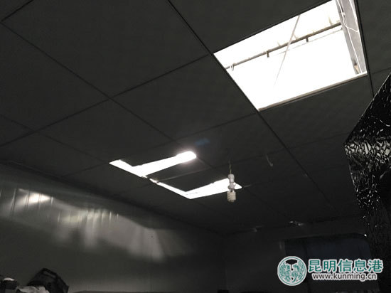 四楼天花板脱落