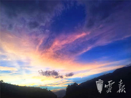快来看“七彩云南”之绚丽晚霞强势霸屏朋友圈 快来看“七彩云南”之绚丽晚霞强势霸屏朋友圈
