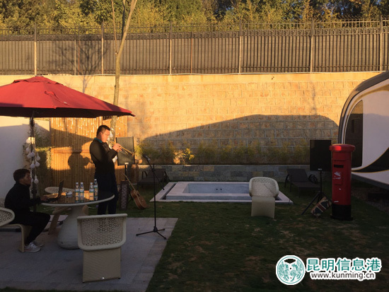 昆明又添新玩场 世博房车时光·行云轩轩房车营地开营