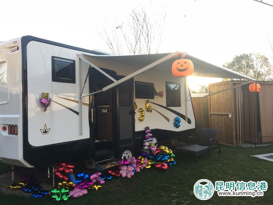 昆明又添新玩场 世博房车时光·行云轩轩房车营地开营