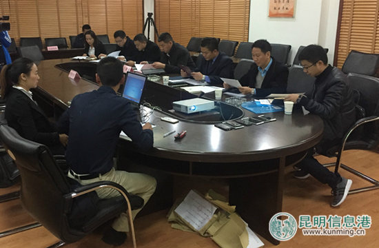 官渡区举行全市首例小区前期物业公开招投标会