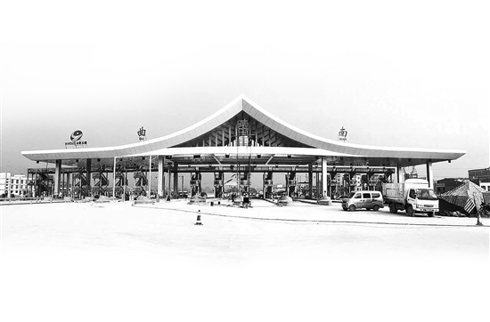 新曲陆高速预计月底通车 曲靖到陆良只要半小时