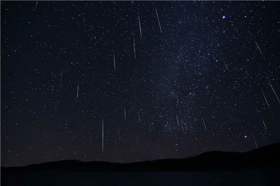元旦期间云南迎来两个天文现象 见证流星雨许下新年愿望 元旦期间云南迎来两个天文现象 见证流星雨许下新年愿望