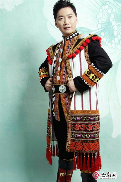 云南籍彝族歌唱家陶建阿成公益演唱献彩云南 云南籍彝族歌唱家陶建阿成公益演唱献彩云南