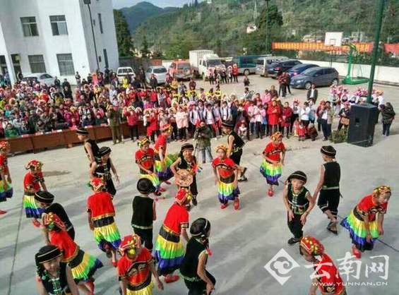 腊月三十到元宵节活动不断 鸡年来蒙自闹新春 腊月三十到元宵节活动不断 鸡年来蒙自闹新春