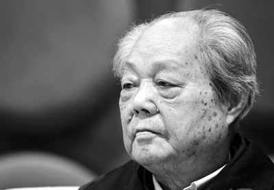 著名红学家冯其庸辞世:一生注红楼 留得学问写春秋