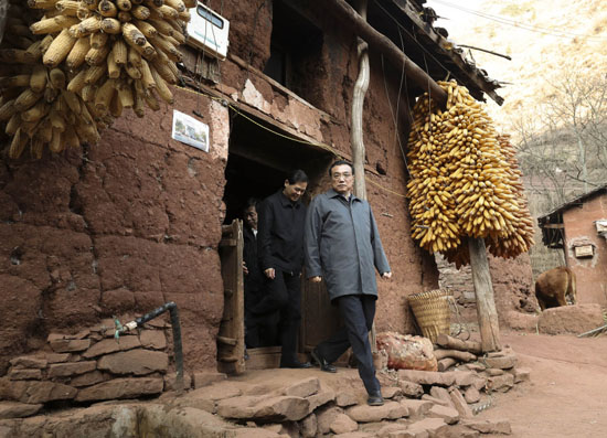 李克强：一定让你们尽快从大山深处搬出来