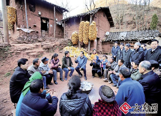 李克强总理云南行 祝大家过个舒心年 李克强总理云南行 祝大家过个舒心年