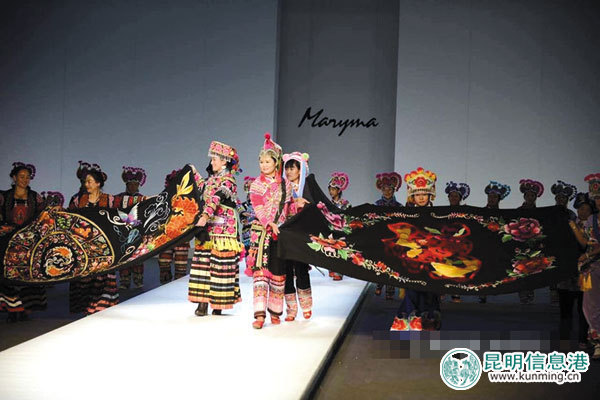 七彩云南民族赛装文化节将启动 彝绣赛装文化迈向国际舞台