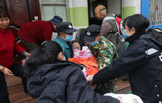 昆明篆新社区发生一起煤气爆燃火灾事故 节日用火要谨慎