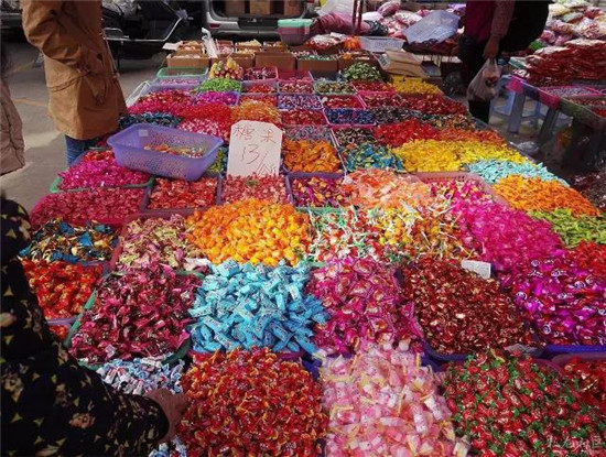 明海源寺年前最后一个“街子” 年味满满 明海源寺年前最后一个“街子” 年味满满