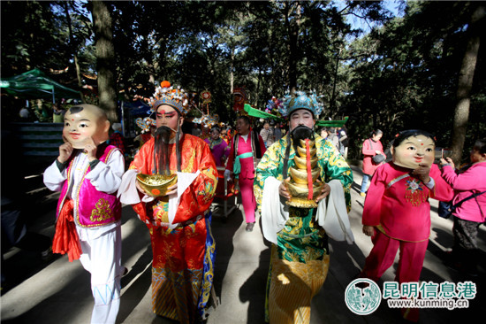7万民众赶金殿传统庙会 延续百年传统 7万民众赶金殿传统庙会 延续百年传统