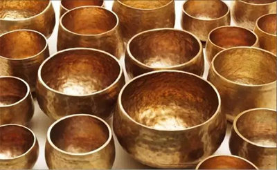 玉溪市博物馆举办铜器工艺展 征集展出108件作品 玉溪市博物馆举办铜器工艺展 征集展出108件作品