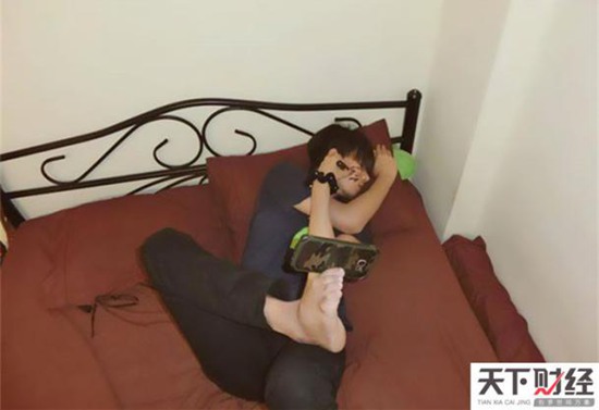 借问情人节如何过 单身狗一言不合放大招