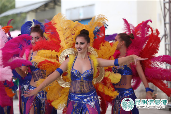 “圆通樱潮”携手非遗来袭 为游客展示烂漫与厚重之美 “圆通樱潮”携手非遗来袭 为游客展示烂漫与厚重之美