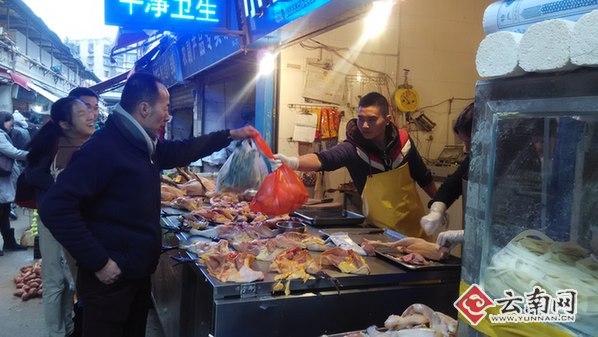 昆明二环内禁止活禽交易宰杀 商户称二环外也该禁