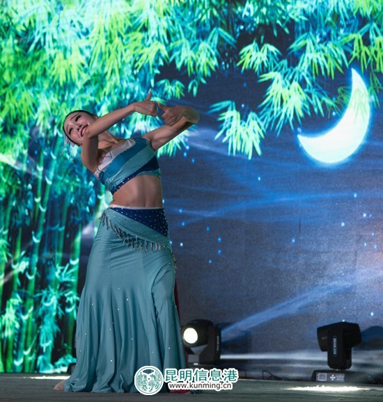 云南文化艺术职业学院舞蹈学院2017届毕业生汇报演出暨就业推荐会举行