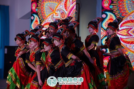 云南文化艺术职业学院舞蹈学院2017届毕业生汇报演出暨就业推荐会举行