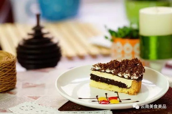 昆明饭店何志坚获“全国五一巾帼标兵”殊荣