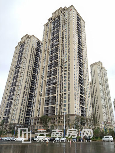 俊发城远期规划体量达千万方,拥有大体量的商业(图为俊发城百合苑实景图) 俊发城远期规划体量达千万方,拥有大体量的商业(图为俊发城百合苑实景图)