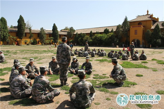 “五四”青年节云南陆军讲武堂接待16家单位入馆开展活动