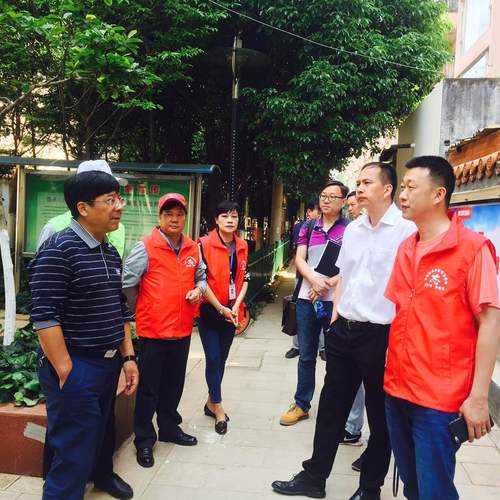 昆明市法制办开展创建文明城市志愿者活动