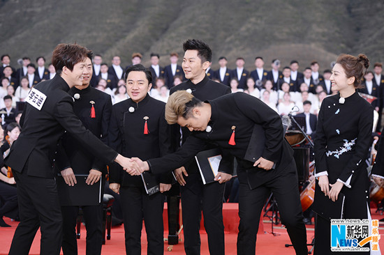 《奔跑吧》黄河岸边震撼演绎“黄河大合唱” 《奔跑吧》黄河岸边震撼演绎“黄河大合唱”