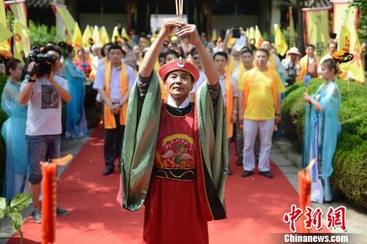 端午节:扎根乡土 激活民俗 端午节:扎根乡土 激活民俗