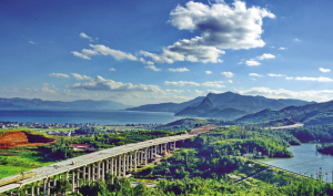 建设中的昆明东南绕城高速公路