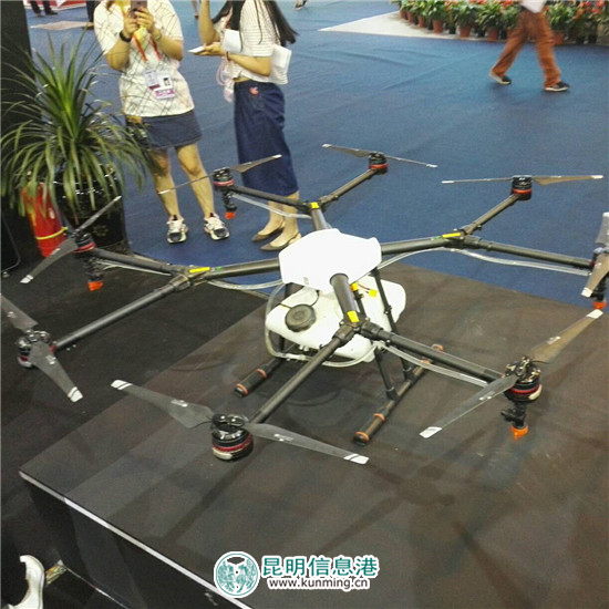 商洽会科技感十足 VR沉浸式旅游可进入奇幻世界冒险