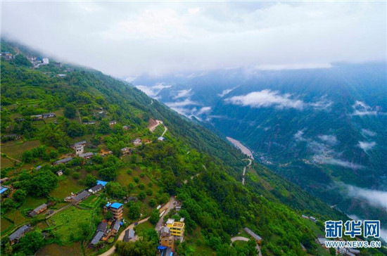 航拍云南怒江“老姆登”峡谷深处