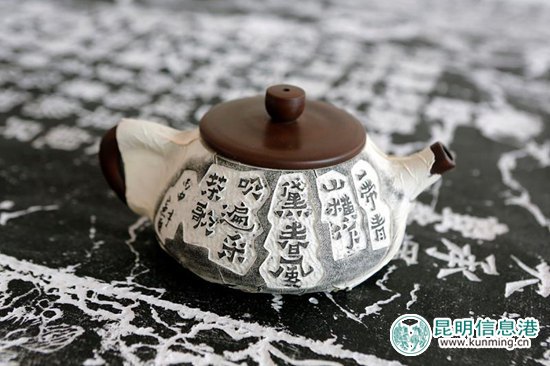 传拓技艺亮相云之传承滇池民族文化艺术节 传拓技艺亮相云之传承滇池民族文化艺术节