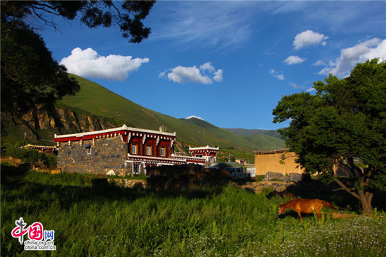 道孚民居:散落人间的仙境皇宫 道孚民居:散落人间的仙境皇宫