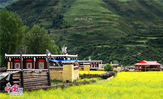 道孚民居:散落人间的仙境皇宫 道孚民居:散落人间的仙境皇宫