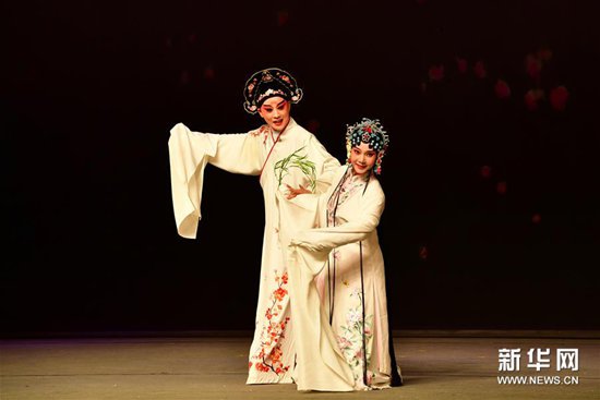 昆曲《牡丹亭》在郑州上演 昆曲《牡丹亭》在郑州上演