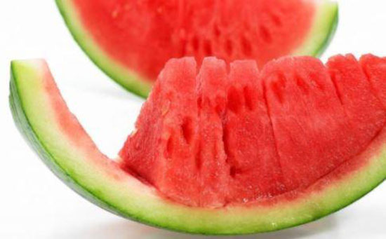 夏季晒伤不害怕 2种偏方去痛又消痕 夏季晒伤不害怕 2种偏方去痛又消痕