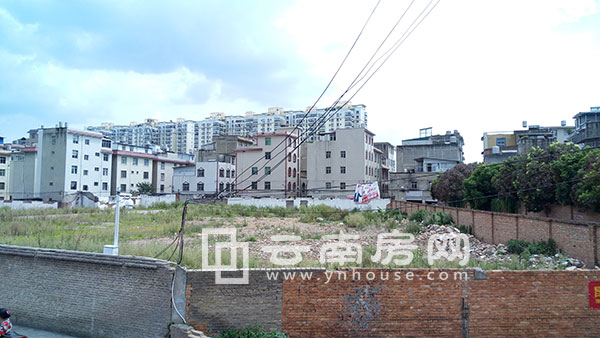 龙泉路,右营村,地块 龙泉路,右营村,地块