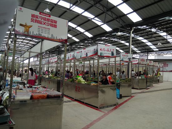 呈贡区：居民共享“创文”成果 自觉维护辖区环境卫生