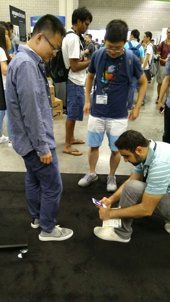 刷脚也能购物！阿里家的黑科技引谷歌工程师围观