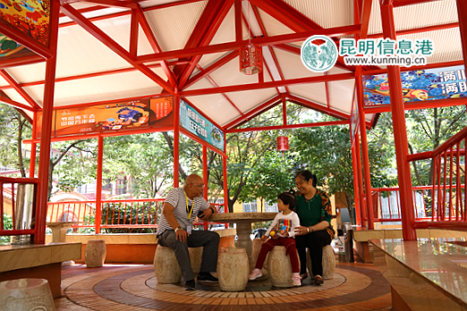 圣火大院内的休息凉亭得到提升改造 圣火大院内的休息凉亭得到提升改造