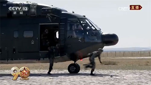 【庆祝中国人民解放军建军90周年阅兵】陆上作战群