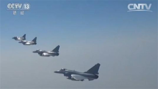 【庆祝中国人民解放军建军90周年阅兵】空军多型新质作战力量亮相阅兵