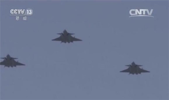 【庆祝中国人民解放军建军90周年阅兵】空军多型新质作战力量亮相阅兵
